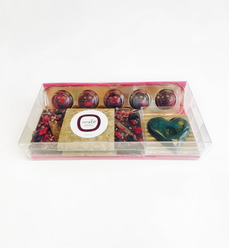 Raspberry Cream Chocolate Kisses Gift Box